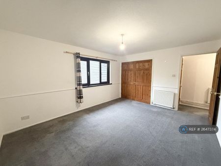 2 bedroom detached house to rent - Photo 2