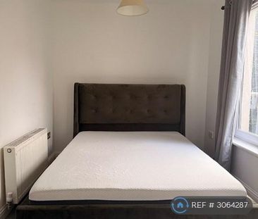 5 bedroom end of terrace house to rent - Photo 5