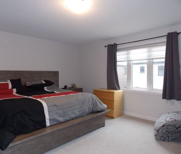 For Lease - 110 Lynn Coulter Street, Barrhaven, Ontario - Photo 6