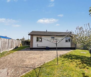 2 bedroom bungalow to rent - Photo 1