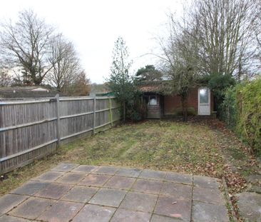 4 bedroom semi-detached house to rent - Photo 6