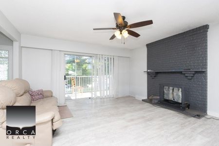 15167 108 Avenue, Surrey (Upstairs) - Photo 2