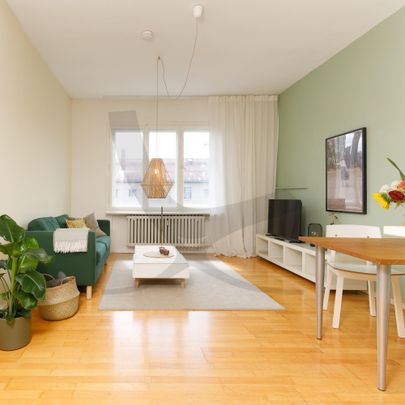 Living at home - Photo 1