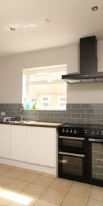 1 bedroom in a house share to rent - Photo 3