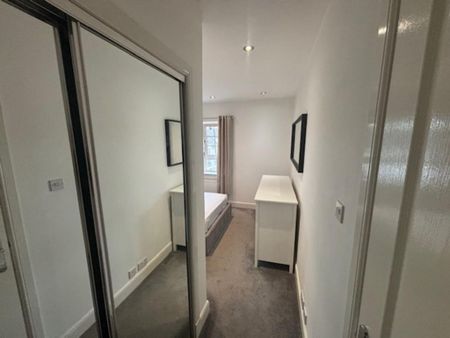 2 bedroom apartment to rent - Photo 3