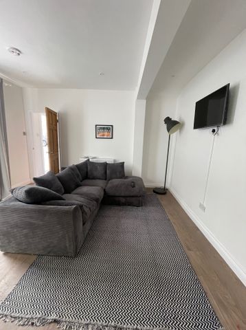 4 bedroom house to rent - Photo 3