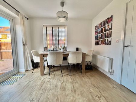 Waxwing Gardens, Nuneaton, CV11 - Photo 3