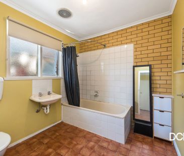 2/42 Mafeking Street Kennington VIC - Photo 3