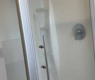 Charming 2BR Unit in Vibrant Rotorua - Photo 3