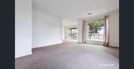 EFFORTLESS LIVING IN A CENTRAL CROYDON POCKET - Photo 4