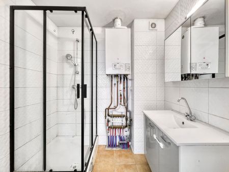 appartement au 3ème à 6031 Monceau-sur-Sambre - Photo 2