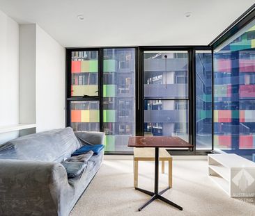 Fully Furnished 2-Bedroom Apartment in Bouverie Street – Prime Carl... - Photo 2