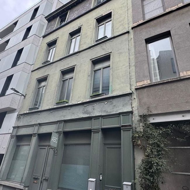 Appartement te huur in Antwerpen voor € 1.200 met 2 slaapkamers - Photo 1