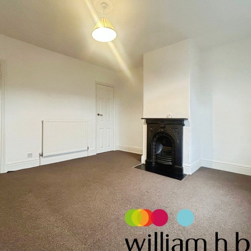 Head Street - Photo 1