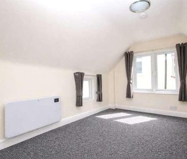 The Annexe, Butts Road, Alton, Hampshire, GU34 - Photo 6