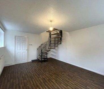 2 bedroom semi-detached house to rent - Photo 2