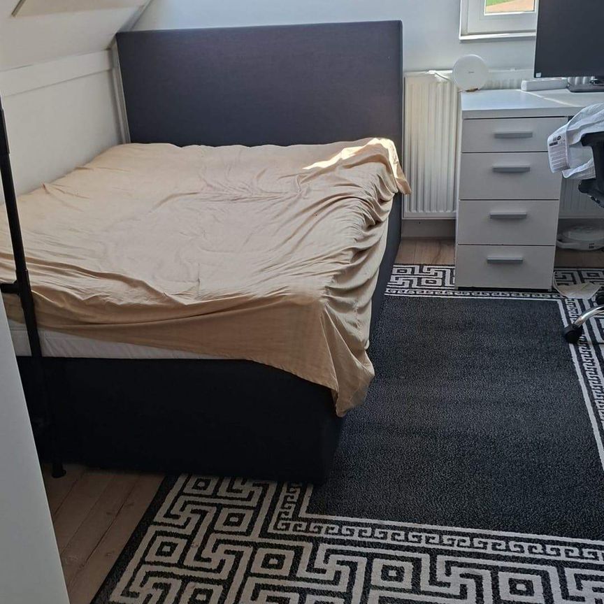 Studio meublé Van Limburg Stirumlaan, Hillegom - À louer - Foto 1