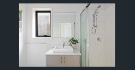 Modern, Bright & Perfectly Positioned - Photo 4