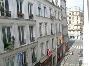 Logement à Paris, Location meublée - Photo 1