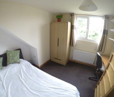 6 Bed Semi-Detached House, Beeston Road, NG7 - Photo 2
