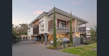 Modern Ground-Floor Apartment at Tomato Lake - Photo 5