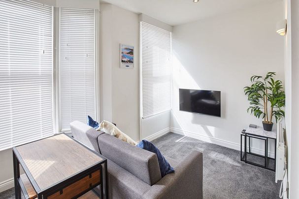 Peel Terrace - Photo 1