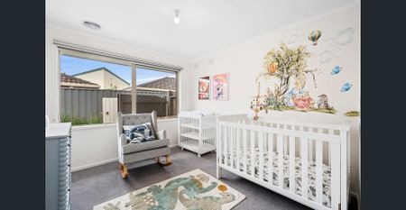 Meticulously renovated family haven - Photo 4