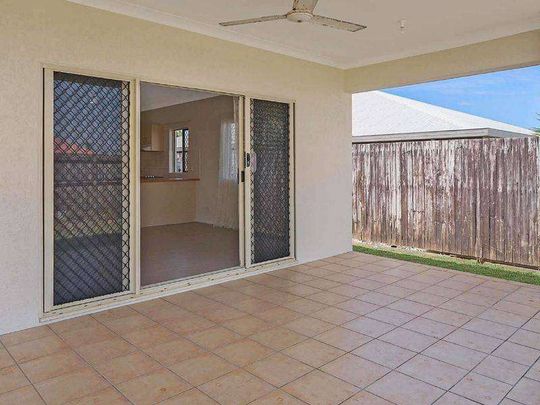 Lovely Renovated House in Forest Gardens - Photo 1