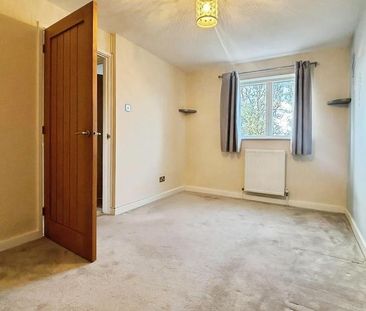 2 bedroom end of terrace house to rent - Photo 3