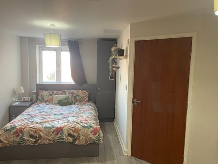 2 Bed Flat, The Pinnacle, RG1 - Photo 5