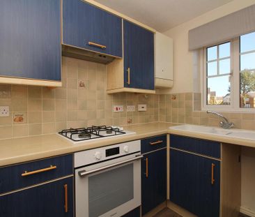 2 bedroom semi-detached house to rent - Photo 5