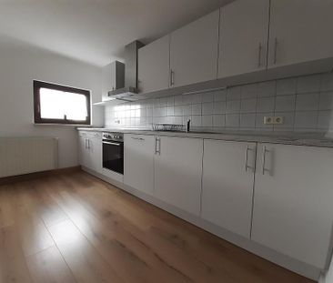 SCHÖNE WOHNUNG MIT EINBAUKÜCHE IN LUNZENAU ZU VERMIETEN! - Foto 1