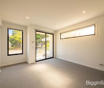 Luxurious Brand-New Family Living with Lift, Mountain Views and Exc... - Photo 1