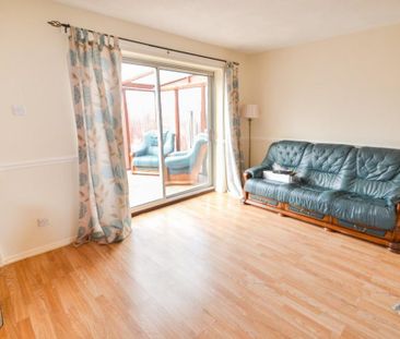 2 bedroom semi-detached house to rent - Photo 6