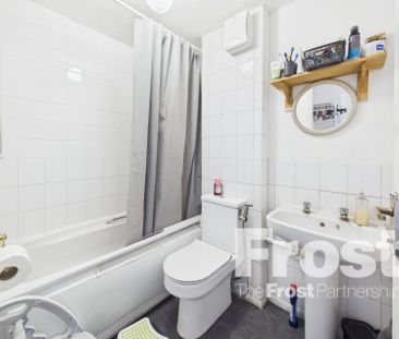 Bridgewater Court, Langley, Berkshire,SL3 - Photo 4