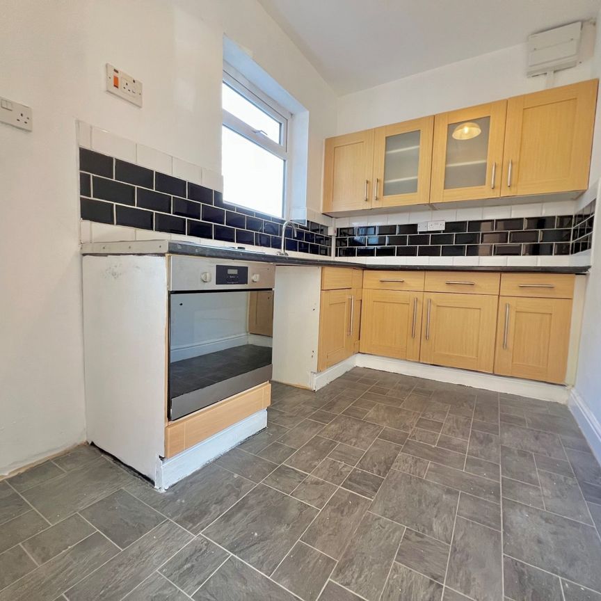 Forge Road, Wednesbury, WS10 - Photo 1