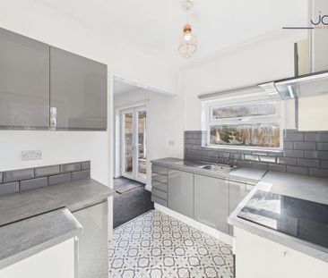 3 bedroom semi-detached house to rent - Photo 6