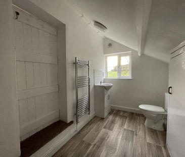 3 bedroom detached house to rent - Photo 3