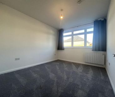 3 bedroom apartment to rent - Photo 5