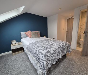 1 bedroom in a house share to rent - Photo 2