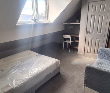 4 Bed - 404b Burley Road, Burley, Leeds - LS4 2SN - Student - Photo 4