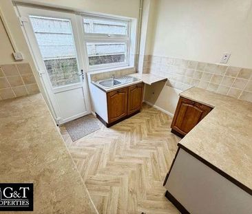 Ladysmith Road, Halesowen, B63 - Photo 5