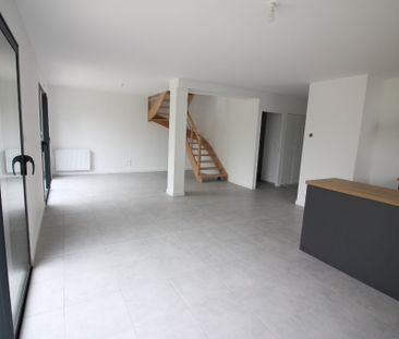 Location Maison 5 pièces 109m² - Photo 1