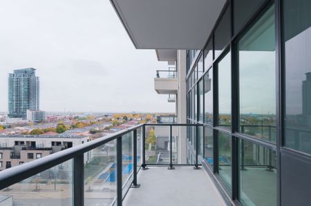 For Lease - 4055 Parkside Village Drive Unit# 723, Mississauga, Ontario - Photo 2