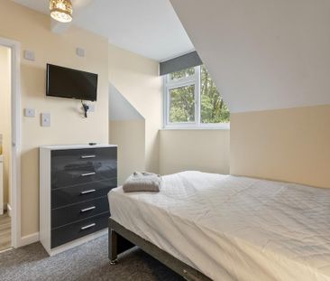 5 bedroom terraced house to rent - Photo 4