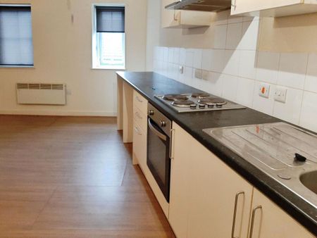 Studio to rent - Photo 2