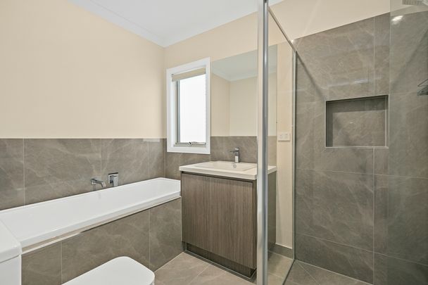 1/24 Heffernan Street, Laverton VIC, Belconnen - Photo 1