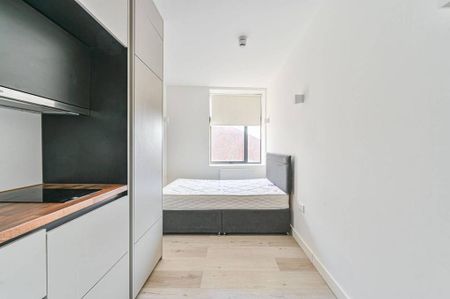 Studio to rent - Photo 3
