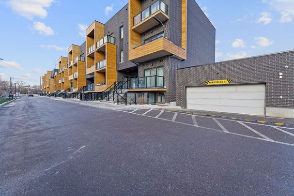 For Lease - 1145 Journeyman Lane Unit# 245, Mississauga, Ontario - Photo 1