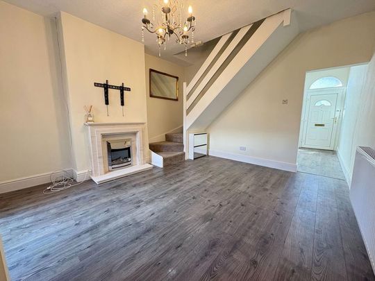 2 bedroom terraced house to rent - Photo 1